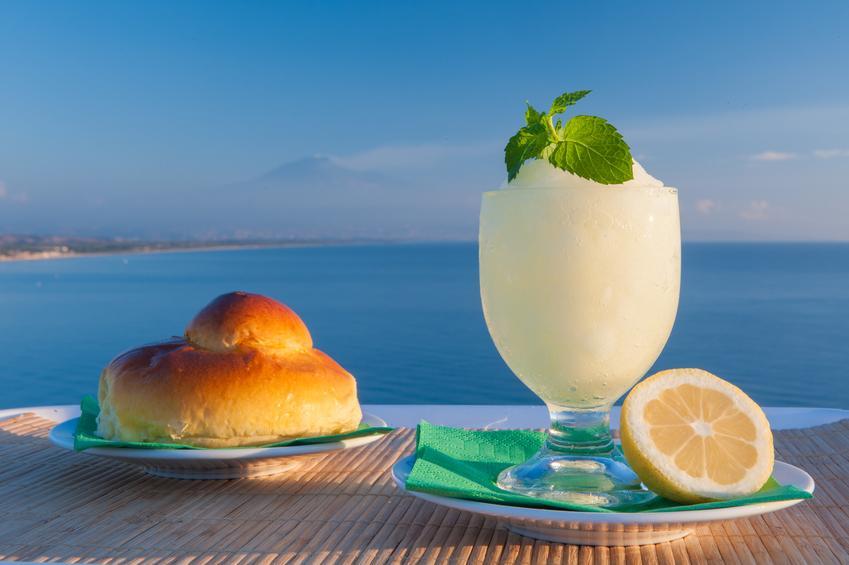 Appartamenti Mantarro Travel And Living Santa Teresa Di Riva Dış mekan fotoğraf